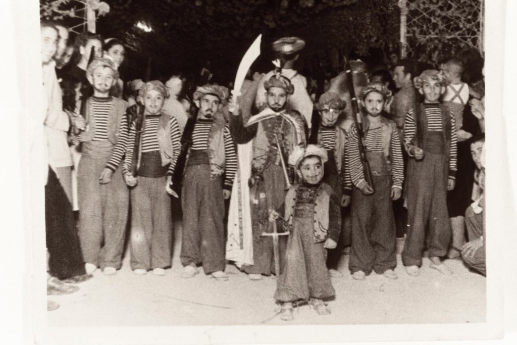 AÑOS CUARENTA MOROS